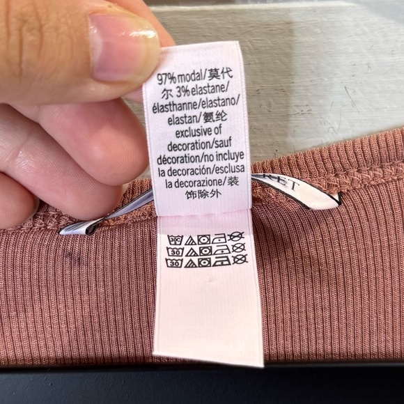 Victoria’s Secret NWOT Women's V-Neck Long Sleeve Rust Top XXL - Picture 7 of 7